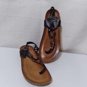 Porronet Sandals Womens Size 8  Black Beaded Toe Buckle Closure